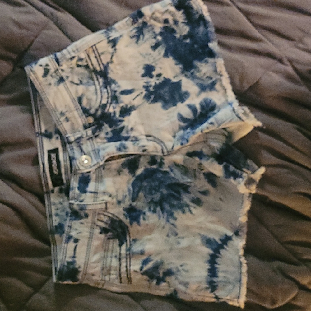 Jordache Girls acid washed Jean shorts